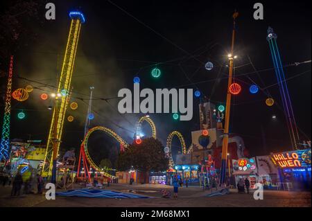 14th octobre 2022, Vienne, Autriche. Vue sur les manèges du parc d'attractions Prater à Vienne, Autriche. Banque D'Images