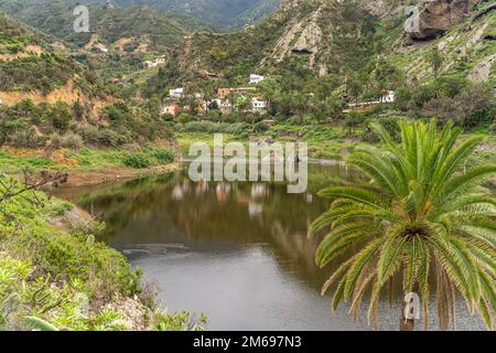 Der Stausee Embalse de la Encantadora BEI Vallehermoso, la Gomera, Kanarische Inseln, Espagnol | Lac artificiel Embalse de la Encantadora près de Valle Banque D'Images