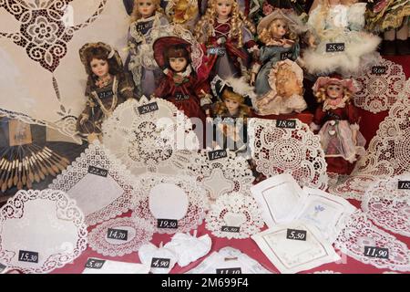 Vitrine avec dentelle de Bruxelles Banque D'Images