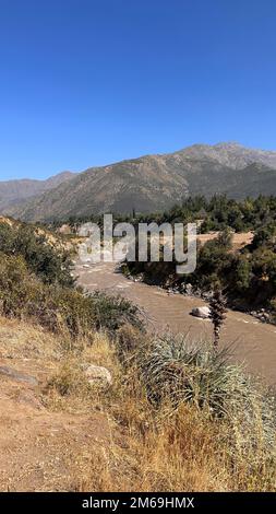 Rivière Maipo à San Jose del Maipo - Chili Banque D'Images