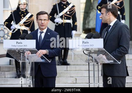 Paris, France, 03 janvier 2023, entretien entre le Premier ministre suédois, Ulf Kristersson, et le président français, Emmanuel Macron, François Loock/Alamy crédit: Loock françois/Alamy Live News Banque D'Images