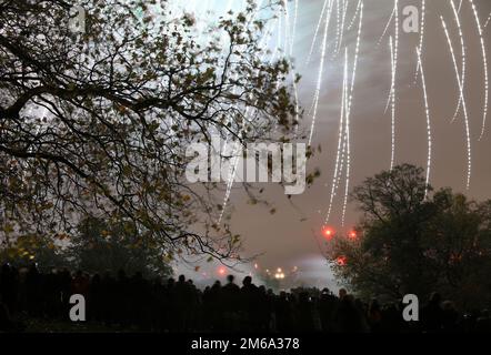 Feu d'artifice au palais Alexandra sur 5 novembre 2022, au nord de Londres, Royaume-Uni Banque D'Images