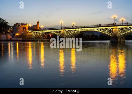 Puente de Isabel II Séville Espagne Banque D'Images