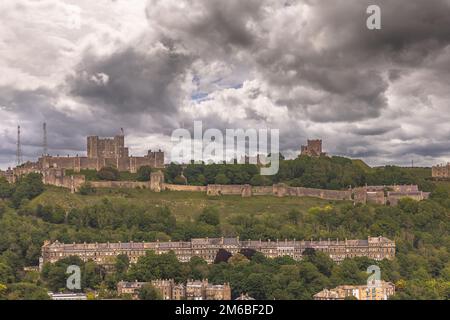 Douvres - 04 juin 2022 : le château fort de Douvres dans le Kent, en Angleterre. Banque D'Images