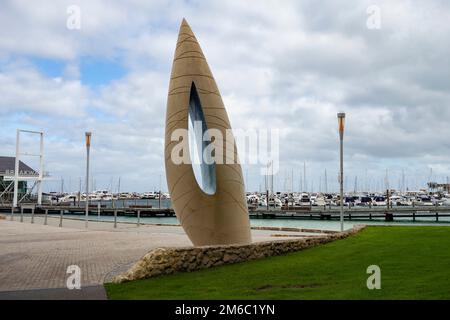 HILLARYS, PERTH, Australie occidentale - 16 JUILLET 2018 : monument de l'œuvre d'art publique de Hillarys Boat Harbor fabriqué par Jahne Rees Banque D'Images