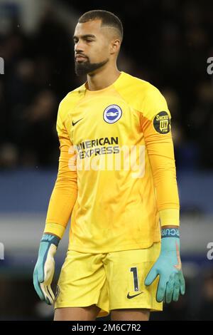 Robert Sanchez #1 de Brighton & Hove Albion lors du match Premier League Everton vs Brighton and Hove Albion à Goodison Park, Liverpool, Royaume-Uni, 3rd janvier 2023 (photo de Phil Bryan/News Images) Banque D'Images