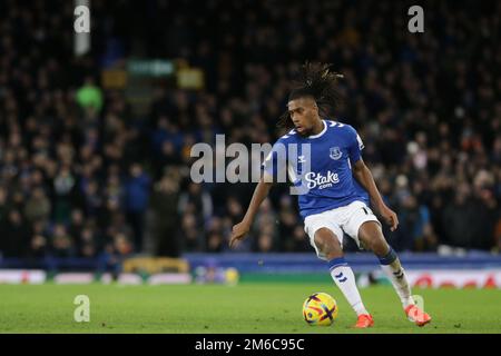 Liverpool, Royaume-Uni. 03rd janvier 2023. Alex Iwhi #17 d'Everton en possession pendant le match de Premier League Everton contre Brighton et Hove Albion à Goodison Park, Liverpool, Royaume-Uni, 3rd janvier 2023 (photo de Phil Bryan/News Images) à Liverpool, Royaume-Uni le 1/3/2023. (Photo de Phil Bryan/News Images/Sipa USA) Credit: SIPA USA/Alay Live News Banque D'Images