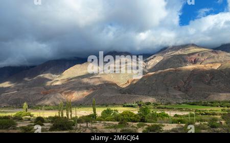 Andes argentines dans la Quebrada de Humahuaca Banque D'Images