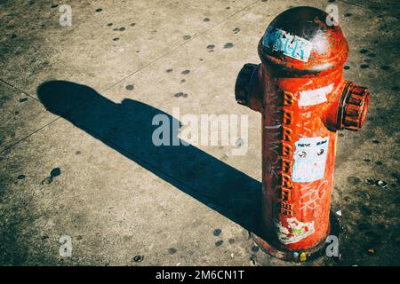 Incendie rue de l'accès à l'eau dans la rue. Banque D'Images