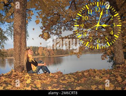 Paysage d'automne l'abstraction. Tomber en arrière du temps. L'heure d'été Banque D'Images