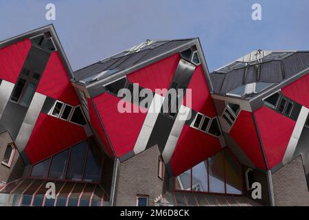 ROTTERDAM, PAYS-BAS - 8 novembre 2018 : Maisons du Cube. Un ensemble de maisons innovantes conçu par arc Banque D'Images