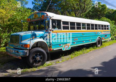 Bus scolaire coloré du Costa Rica Banque D'Images