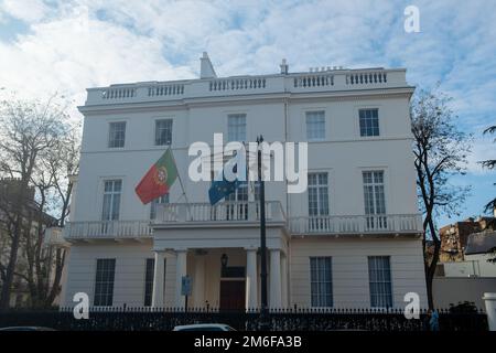 Londres - décembre 2022 : Ambassade du Portugal sur la place Belgrave, Belgravia Banque D'Images