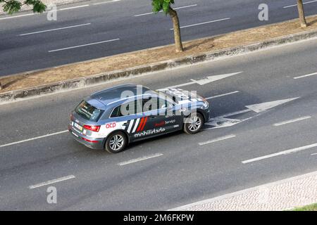 Le véhicule d'assistance routière de la société ACP Automovel Clube de Portugal dans la rue Banque D'Images