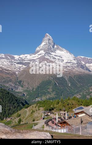 Vue panoramique depuis Sunnegga - le magnifique Mont Cervin, la célèbre et emblématique montagne suisse dans les Alpes, Zermat Banque D'Images