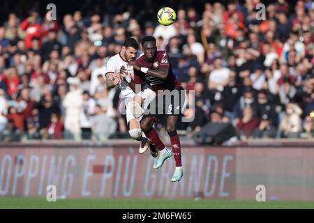 Salerno, Italie. 04th janvier 2023. Lors de la série Un match de football entre les Etats-Unis Salerntana et l'AC Milan au stade Arechi à Salerne (Italie), 04 janvier 2023. Photo Cesare Purini/Insidefoto crédit: Insidefoto di andrea staccioli/Alamy Live News Banque D'Images