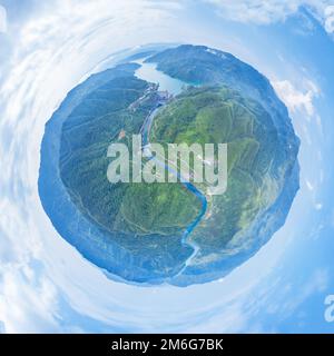 Petite image de la planète de la petite centrale hydroélectrique Banque D'Images