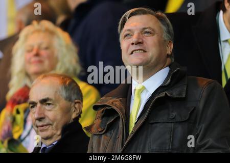 Président de Norwich City, Ed Balls regarde dans son premier match à Carrow Road depuis qu'il a quitté Strictly Come Dancing - Norwich City v Brentford, Sky Bet Championship, Carrow Road, Norwich - 3rd décembre 2016. Banque D'Images