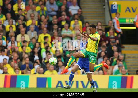 Jacob Murphy de Norwich City / Aviva LED Board - Norwich City / Cardiff City, Sky Bet Championship, Carrow Road, Norwich - 10th septembre 2016. Banque D'Images