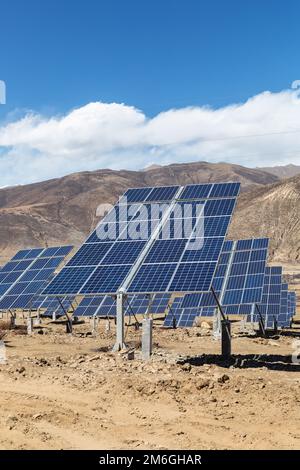 Centrale solaire sur plateau Banque D'Images