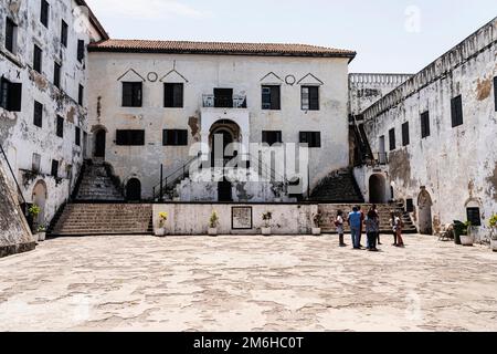 Cour, château d'Elmina, St. Château de George, Forteresse, Château des esclaves, Elmina, Gold Coast, Golfe de Guinée, Ghana Banque D'Images