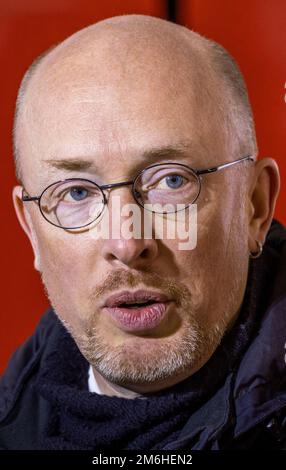 Malchow, Allemagne. 22nd novembre 2022. Christian Pegel (SPD), ministre de l'intérieur de Mecklembourg-Poméranie occidentale, à un rendez-vous à l'École d'Etat pour la protection contre les incendies et les catastrophes. Credit: Jens Büttner/dpa/Alay Live News Banque D'Images