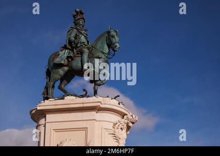 Statue du roi Jossé I sur un cheval sur la place du Commerce à Lisbonne, Portugal Banque D'Images