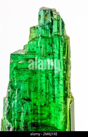 Cristal brut de tourmaline vert brésilien Banque D'Images