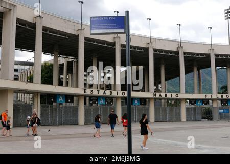 Avenue King Pelé au stade Macaranã, panneau de rue. Hommage au célèbre joueur brésilien de football Pele, Edson Arantes do Nascimento - Rio de Janeiro Brésil Banque D'Images