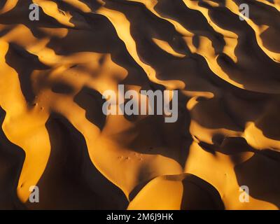 Vue de dessus de l'antenne sur sand dunes in desert Banque D'Images