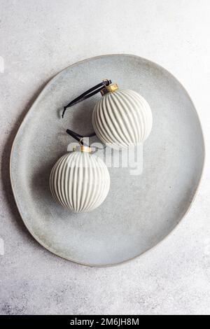 Boules de Noël en céramique vintage Banque D'Images