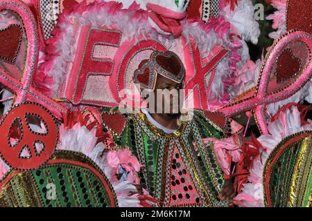 Lendemain de Noël Junkanoo décembre 2020 aux Bahamas Banque D'Images