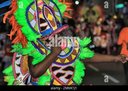 Lendemain de Noël Junkanoo décembre 2020 aux Bahamas Banque D'Images