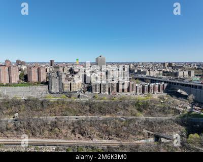 Vue aérienne sur l'Hudson et New York Banque D'Images