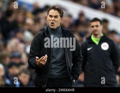 Birmingham, Royaume-Uni. 4th janvier 2023. Julen Lopetegui, directeur de Wolverhampton Wanderers, lors du match de la Premier League à Villa Park, Birmingham. Crédit photo à lire : Darren Staples/Sportimage crédit : Sportimage/Alay Live News Banque D'Images