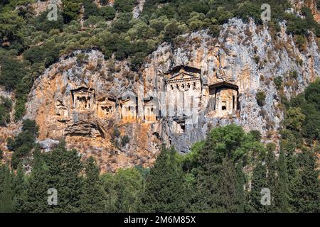Tombes de rois de Kaunos près de Dalyan, Turquie. Banque D'Images