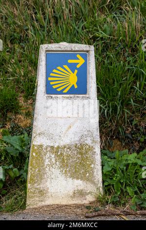 Panneau marquant le chemin de Saint James ou Camino de Santiago, Colunga, Asturies, Espagne Banque D'Images
