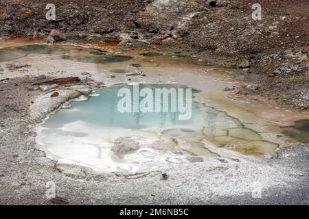 Zone des pots de peinture d'artiste dans le parc national de Yellowstone Banque D'Images