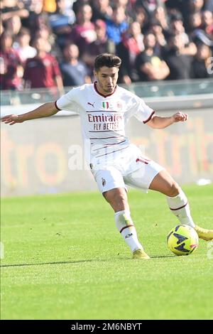 4 janvier 2023, Salerne, Italie: Brahim Diaz de l'AC Milan en action pendant la série Un match entre les Etats-Unis Salernitana 1919 v AC Milan au Stadio Arechi sur 4 janvier 2023 à Salerne, italie (Credit image: © Agostino Gemito/Pacific Press via ZUMA Press Wire) Banque D'Images