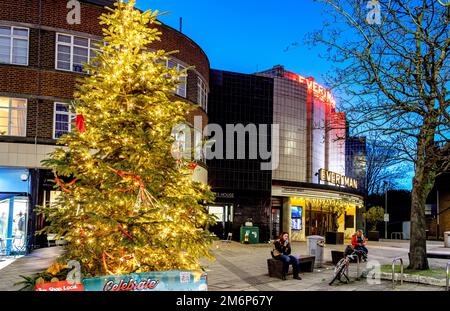 Everyman Cinema à Muswell Hill la nuit pendant Noël Londres Royaume-Uni Banque D'Images