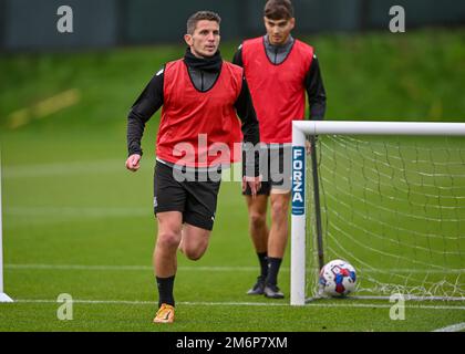 Jordan Houghton, milieu de terrain de Plymouth Argyle (4) lors de la session de formation Plymouth Argyle au terrain de formation Plymouth Argyle, Plymouth, Royaume-Uni, 5th janvier 2023 (photo de Stanley Kasala/News Images) Banque D'Images