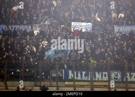 Milan, Italie. 04th janvier 2023. Milano 04 Gennaio 2023 Stadio G Meazza série Campionato A Tim 2022/23 FC Inter - SS Napoli - NAPOLI SUPPORTERS crédit: Christian Santi/Alay Live News Banque D'Images