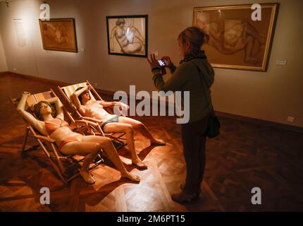 HYPERRÉALISME, CE N'EST PAS UNE EXPOSITION DE CORPS MAILLOL MUSEUM PARIS Banque D'Images