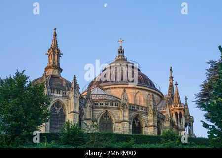 Chapelle royale de Dreux, également Chapelle Royale Saint-Louis, tombeau néo-gothique de style historiciste de la famille d'Orléans, Dreux, Eure-et-Loir Banque D'Images