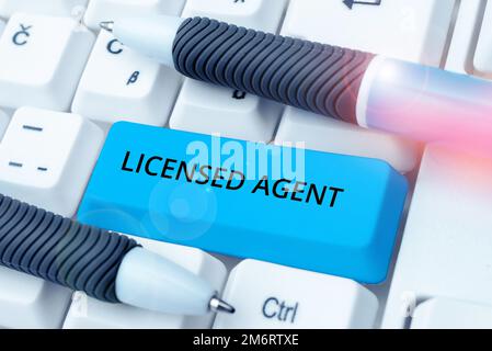 Texte montrant l'agent sous licence inspiration. Vitrine commerciale Vendeur autorisé et accrédité de polices d'assurance Banque D'Images