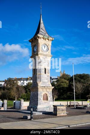 La Tour de l'horloge du Jubilé, à Exmouth, dans le Devon, a été érigée pour commémorer le Jubilé de diamant de la reine Victoria en 1897. Banque D'Images