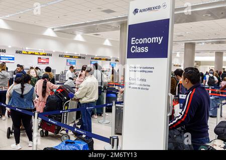 Miami Florida, aéroport international de MIA, zone de la porte du terminal, enregistrement en classe économique Aeromexico, États-Unis États-Unis Amérique, Amérique du Nord AMO Banque D'Images