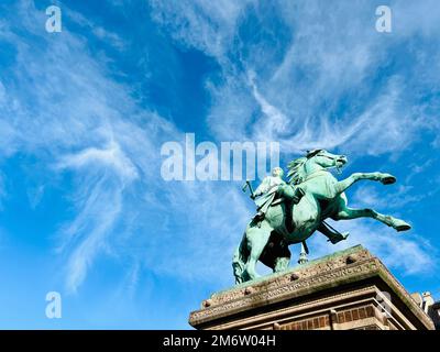 Statue de l'évêque Absalon à cheval, dans le centre-ville de la capitale danoise Copenhague Banque D'Images