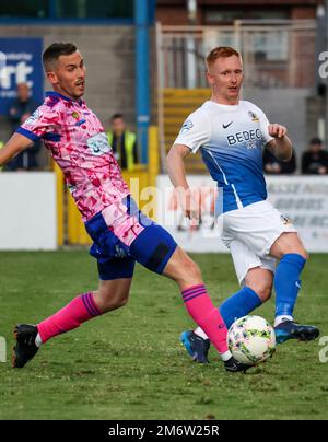 Mournview Park, Lurgan, Comté d'Armagh, Irlande du Nord, Royaume-Uni. 30 août 2022. Danske Bank Premiership – Glenavon c. Newry City. Le joueur de Glenavon Robbie Garrett (28) en action pendant le match de la Danske Bank Irish League. Banque D'Images