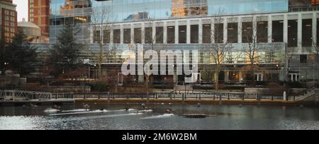 Providence Rhode Island bâtiments rivières ponts église rue eau vieilles maisons Banque D'Images